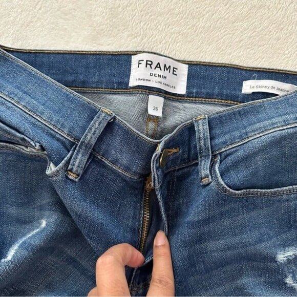FRAME Denim Le Skinny De Jeanne Jewell Wash Distressed Jeans Size 26 - Picture 9 of 11
